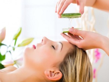 For natural skincre use aloe vera daily