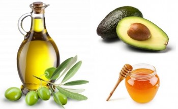 Skin Hydrating Avocado and Honey Face Mask