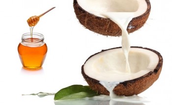 Soothing Honey and Coconut Milk Bath