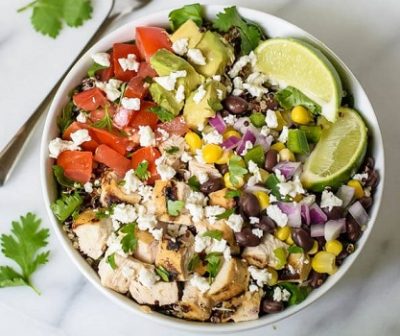 Homemade-Chipotle-Burrito-Bowl-with-Chicken-and-Quinoa