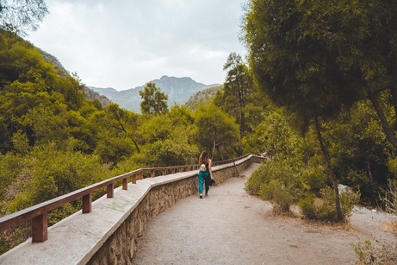green therapy spending time with nature