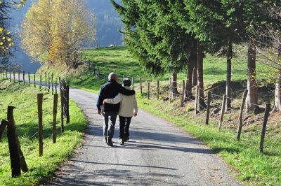 Ways to improve circulation by hiking in nature
